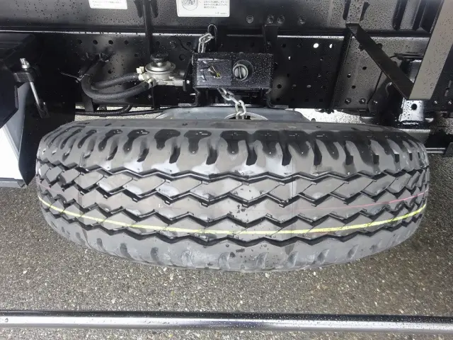 いすゞ エルフ 2PG-NPR88YN(2WD)の写真32