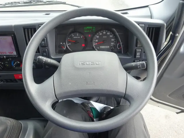 いすゞ エルフ 2PG-NPR88YN(2WD)の写真34