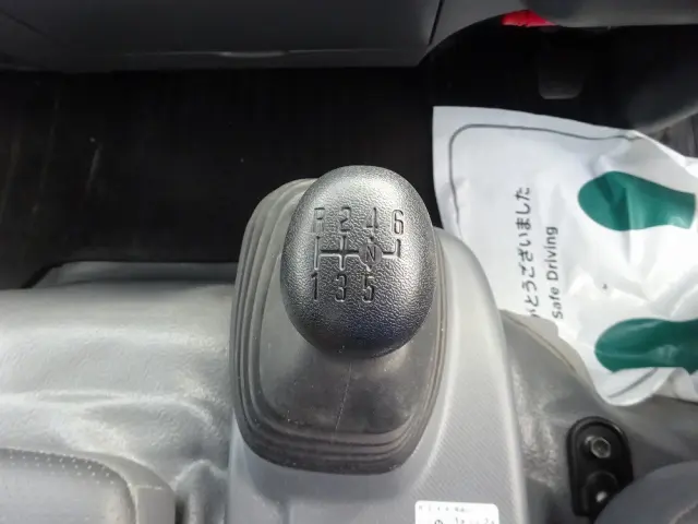 いすゞ エルフ 2PG-NPR88YN(2WD)の写真35