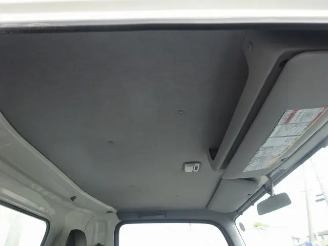 いすゞ エルフ 2PG-NPR88YN(2WD)の写真39