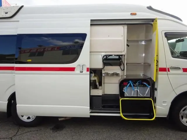 トヨタ ハイエース CBF-TRH226S(4WD)の写真22