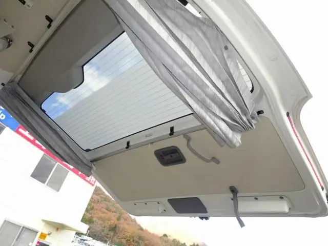 トヨタ ハイエース CBF-TRH226S(4WD)の写真30