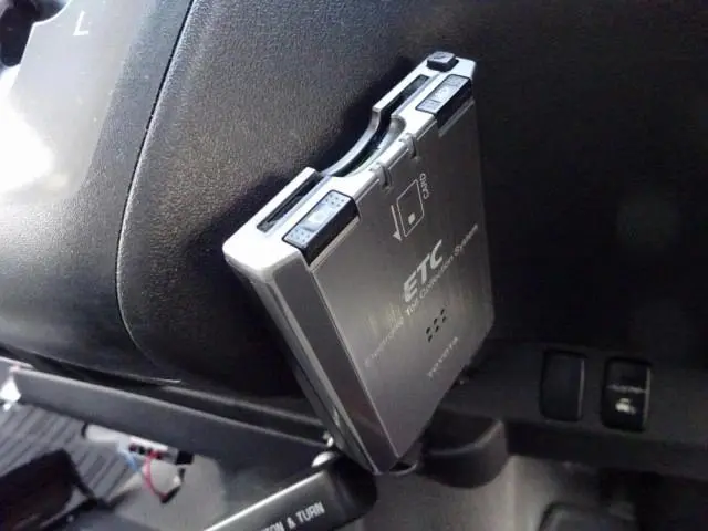 トヨタ ハイエース CBF-TRH226S(4WD)の写真40