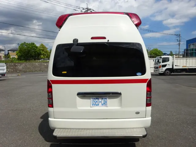 トヨタ ハイエース CBF-TRH226S(4WD)の写真7