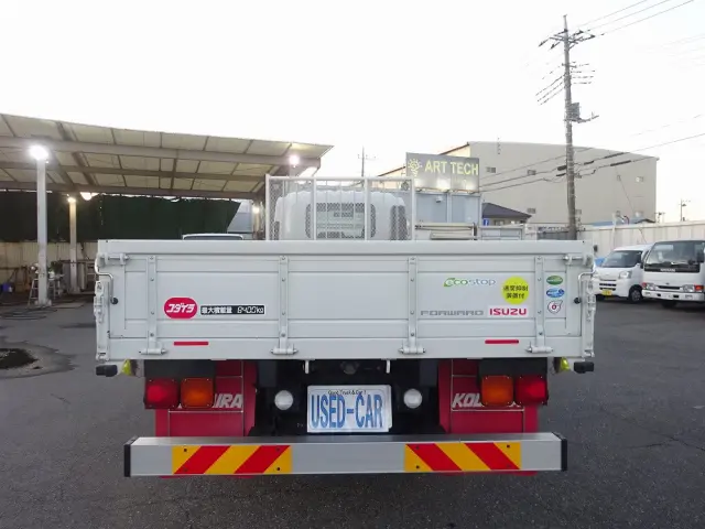いすゞ フォワード 2RG-FTR90U2(2WD)の写真3