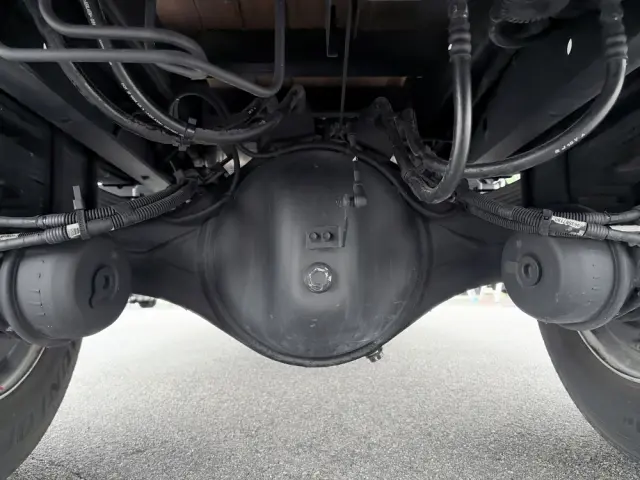 いすゞ フォワード 2RG-FTR90U2(2WD)の写真9