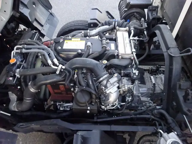 いすゞ フォワード 2RG-FTR90U2(2WD)の写真10