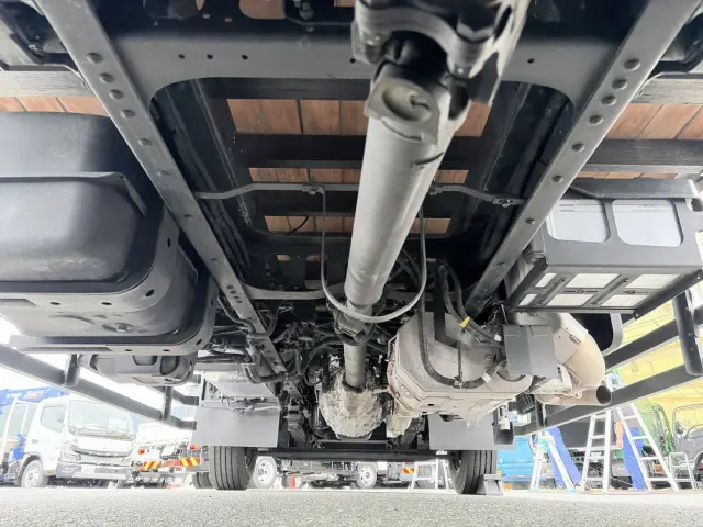 いすゞ フォワード 2RG-FTR90U2(2WD)の写真35
