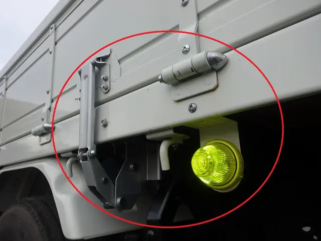 いすゞ フォワード 2RG-FTR90U2(2WD)の写真40