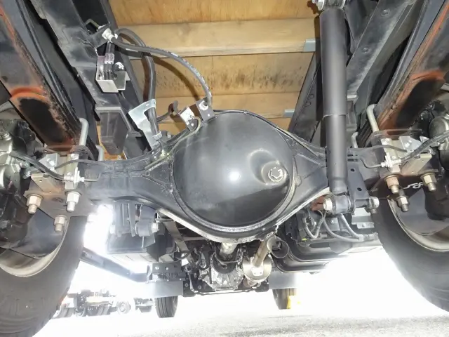 いすゞ エルフ 2RG-NMR88AR(2WD)の写真9