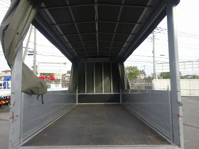 いすゞ エルフ 2RG-NMR88AR(2WD)の写真11