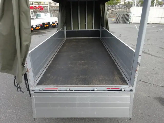 いすゞ エルフ 2RG-NMR88AR(2WD)の写真12