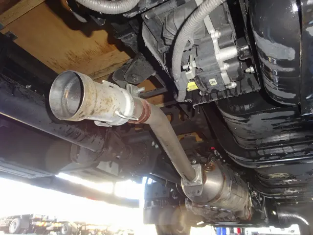 いすゞ エルフ 2RG-NMR88AR(2WD)の写真26