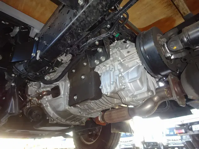 いすゞ エルフ 2RG-NMR88AR(2WD)の写真28