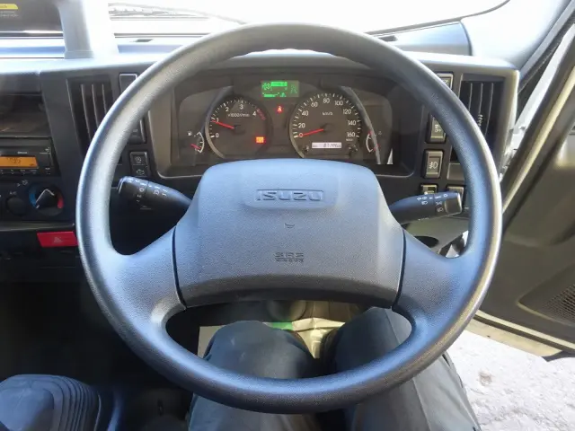 いすゞ エルフ 2RG-NMR88AR(2WD)の写真31