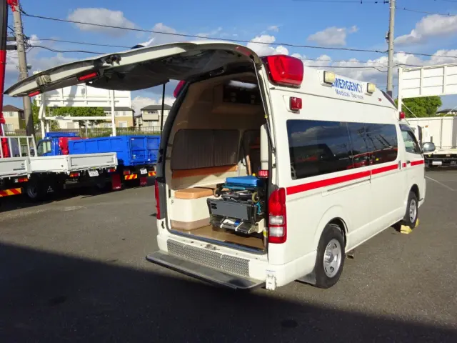 トヨタ ハイエース CBF-TRH226S(4WD)｜中古トラックなら【トラック市】