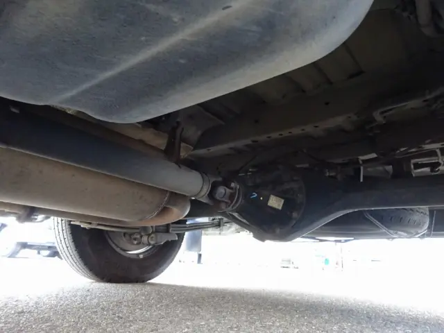 トヨタ ハイエース CBF-TRH226S(4WD)の写真32