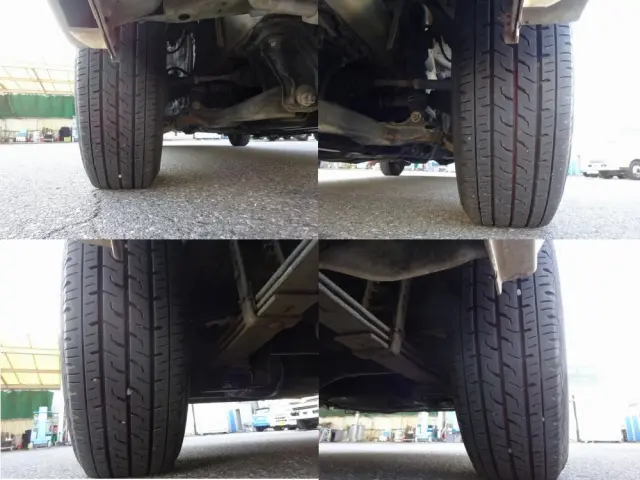 トヨタ ハイエース CBF-TRH226S(4WD)の写真46