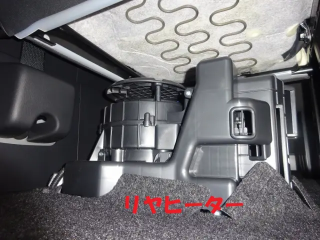 トヨタ ハイエースコミューター 3DF-GDH223B(2WD)の写真21