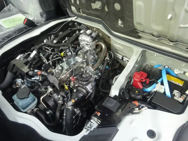 トヨタ ハイエースコミューター 3DF-GDH223B(2WD)の写真10