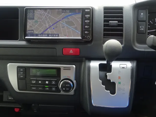 トヨタ ハイエースコミューター 3DF-GDH223B(2WD)の写真34