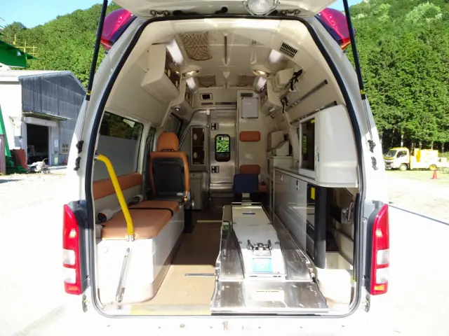 トヨタ ハイエースバン CBF-TRH226S(4WD)の写真17