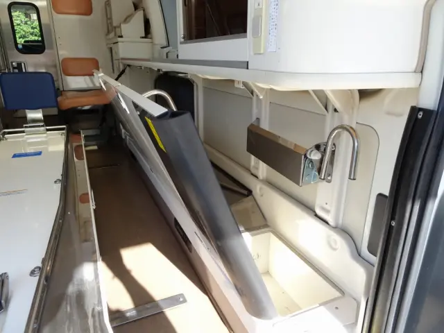 トヨタ ハイエースバン CBF-TRH226S(4WD)の写真20