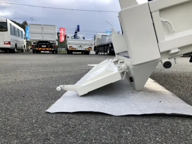 日野 デュトロ 2KG-XZU700X(2WD)の写真19