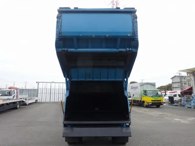 いすゞ エルフ TKG-NPR85YN(2WD)の写真8