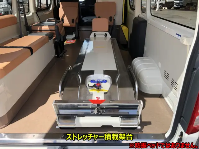 トヨタ ハイエース CBF-TRH226S(4WD)の写真23