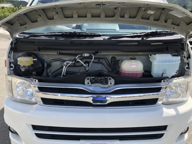 トヨタ ハイエース CBF-TRH226S(4WD)の写真30