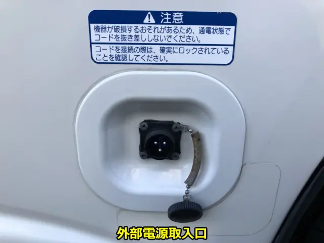 トヨタ ハイエース CBF-TRH226S(4WD)の写真32