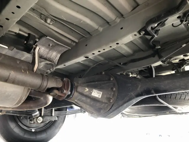 トヨタ ハイエース CBF-TRH226S(4WD)の写真33