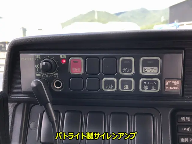 トヨタ ハイエース CBF-TRH226S(4WD)の写真42