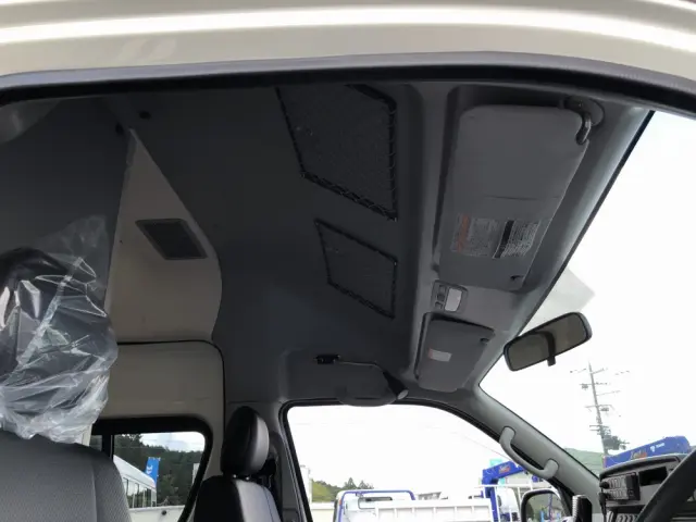 トヨタ ハイエース CBF-TRH226S(4WD)の写真44
