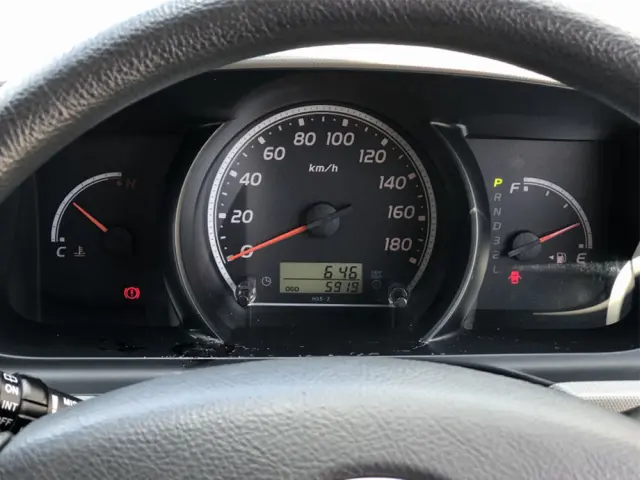 トヨタ ハイエース CBF-TRH226S(4WD)の写真48