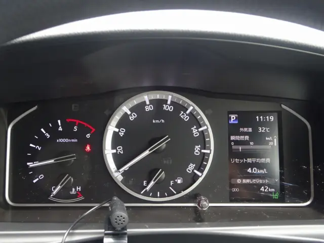 トヨタ ハイエースコミューター 3DF-GDH223B(2WD)の写真48