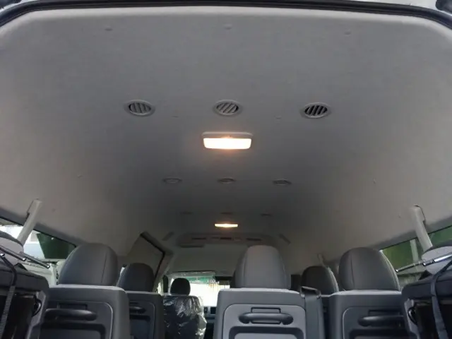 トヨタ ハイエースコミューター 3DF-GDH223Bの写真17