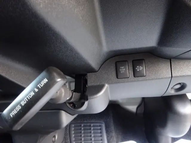 トヨタ ハイエースコミューター 3DF-GDH223Bの写真39