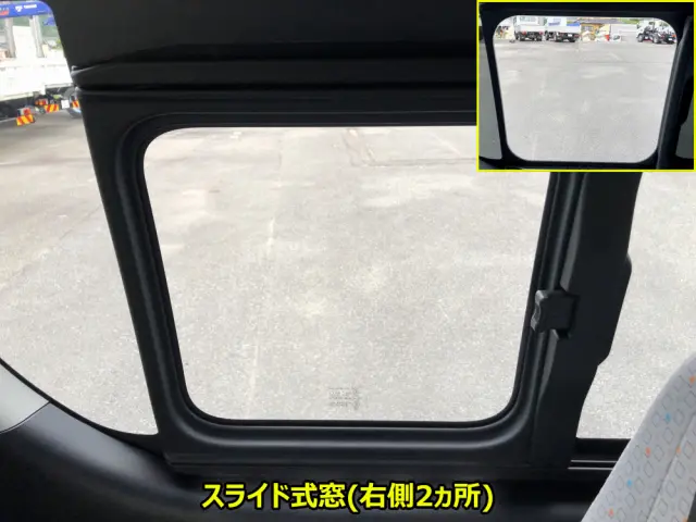 トヨタ ハイエースコミューター 3DF-GDH223B(2WD)の写真24