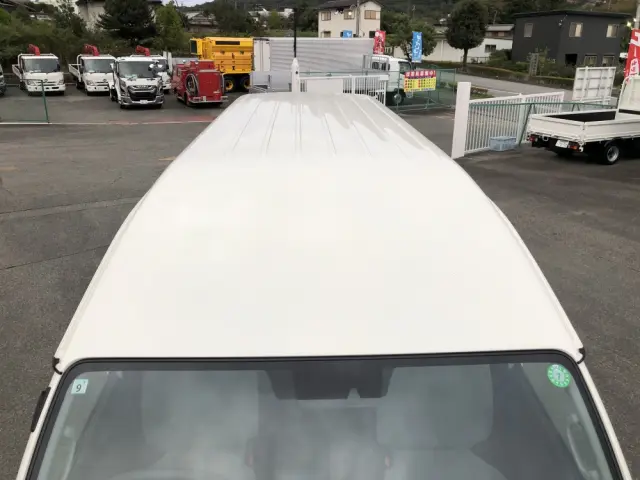 トヨタ ハイエースコミューター 3DF-GDH223B(2WD)の写真28