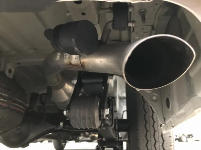 トヨタ ハイエースコミューター 3DF-GDH223B(2WD)の写真33