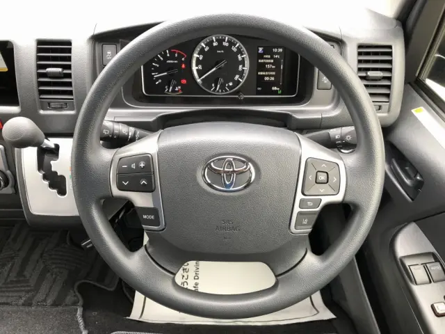 トヨタ ハイエースコミューター 3DF-GDH223B(2WD)の写真36
