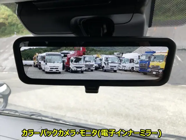 トヨタ ハイエースコミューター 3DF-GDH223B(2WD)の写真44