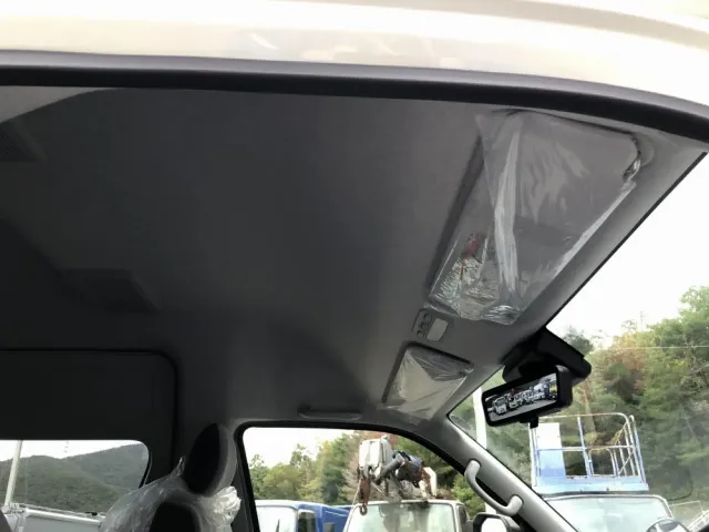 トヨタ ハイエースコミューター 3DF-GDH223B(2WD)の写真45