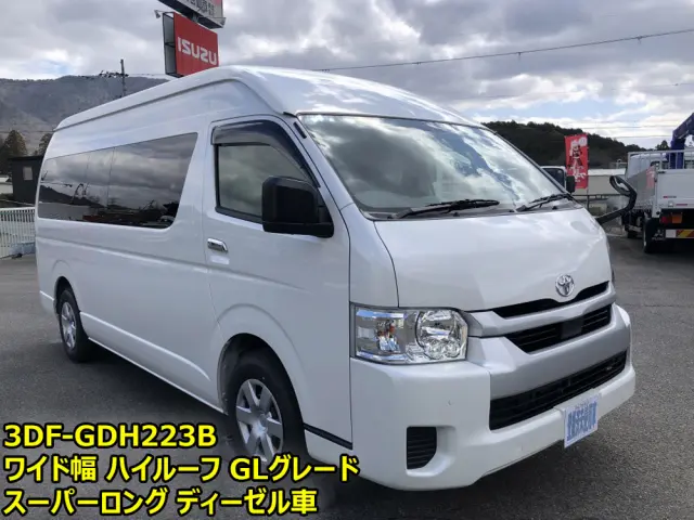 トヨタ ハイエースコミューター 3DF-GDH223B(2WD)の写真5