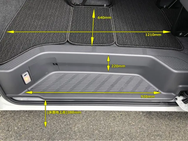 トヨタ ハイエースコミューター 3DF-GDH223B(2WD)の写真14