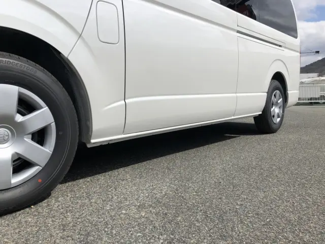 トヨタ ハイエースコミューター 3DF-GDH223B(2WD)の写真26