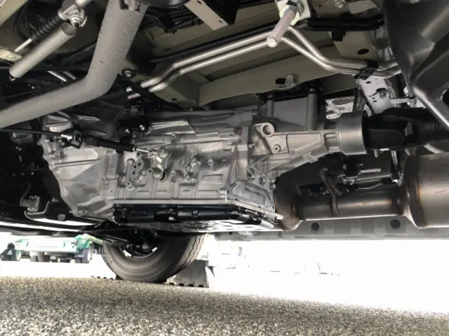 トヨタ ハイエースコミューター 3DF-GDH223B(2WD)の写真32