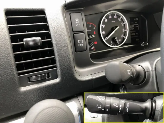 トヨタ ハイエースコミューター 3DF-GDH223B(2WD)の写真39